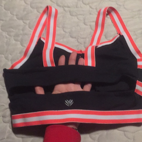 Forever 21 sports bra top - Picture 3 of 3
